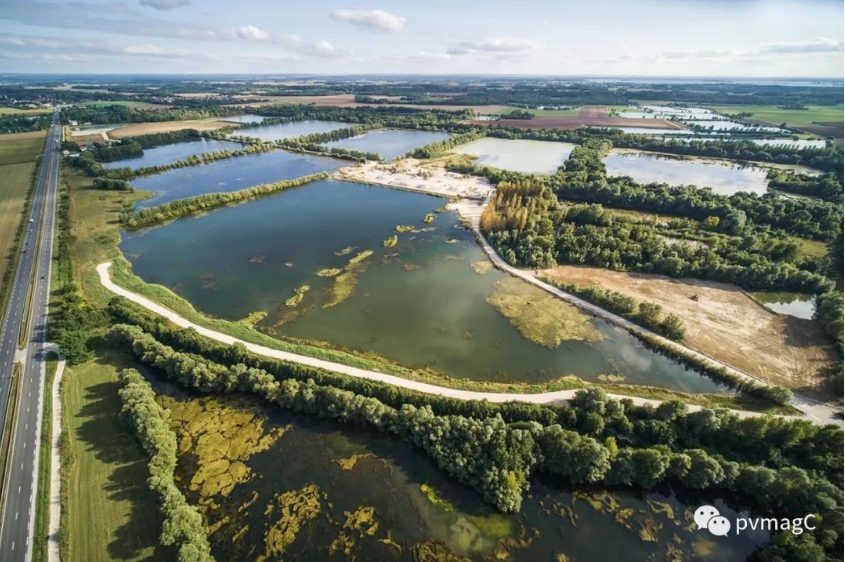 Найбільша в Європі плавуча фотоелектрична електростанція